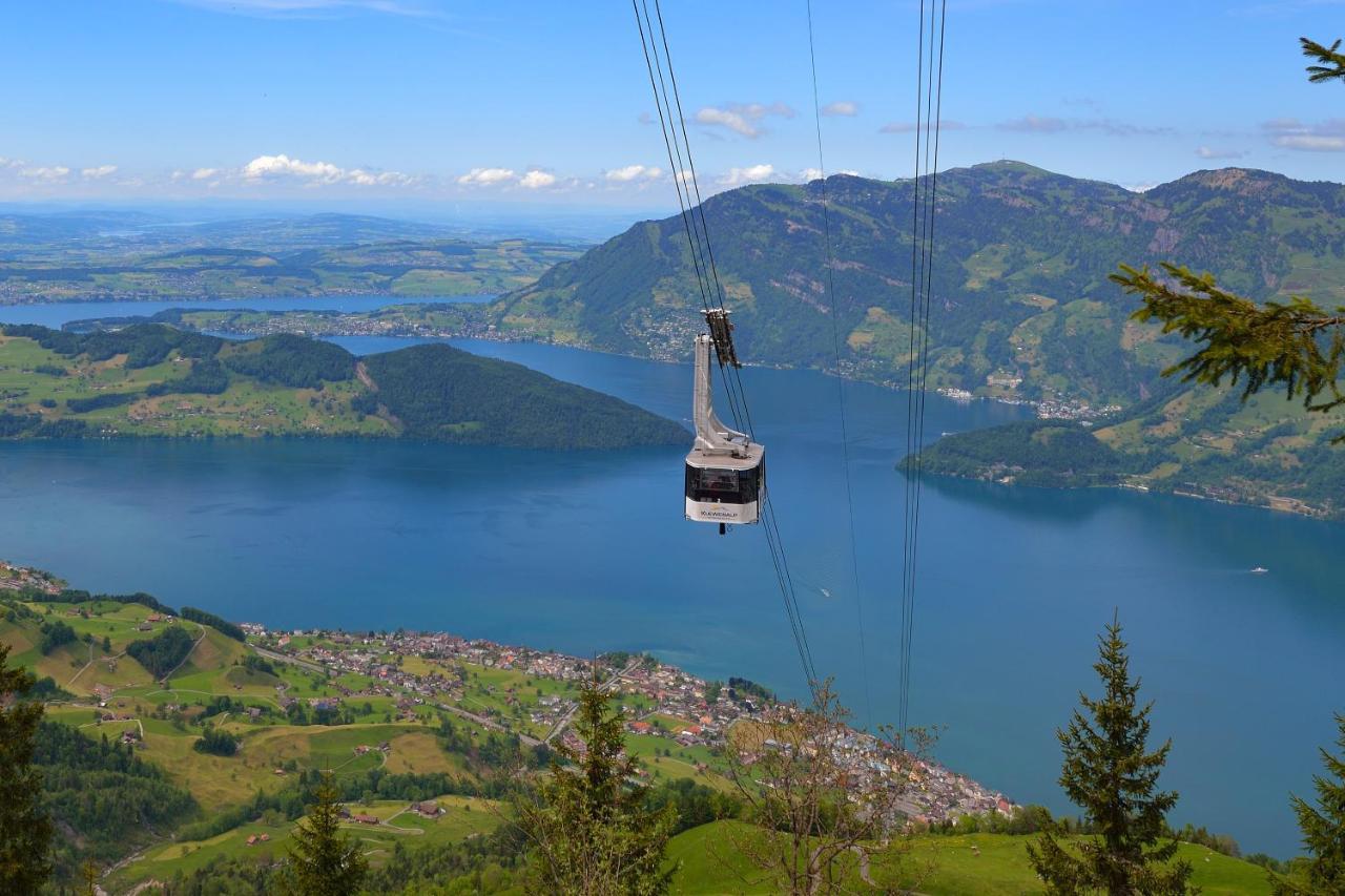 Ferienwohnung Ob Vierwaldsaettersee イゼンタール エクステリア 写真